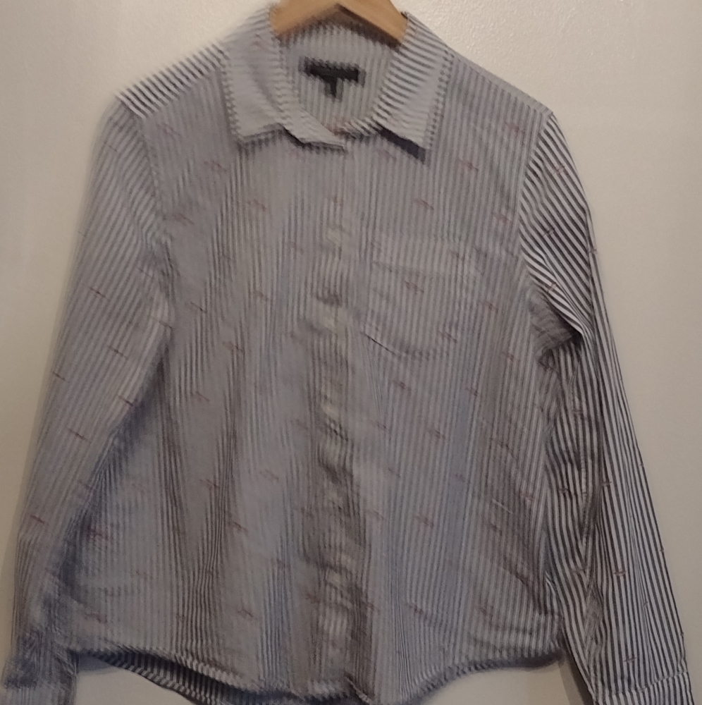 Banana Republic kiss shirt